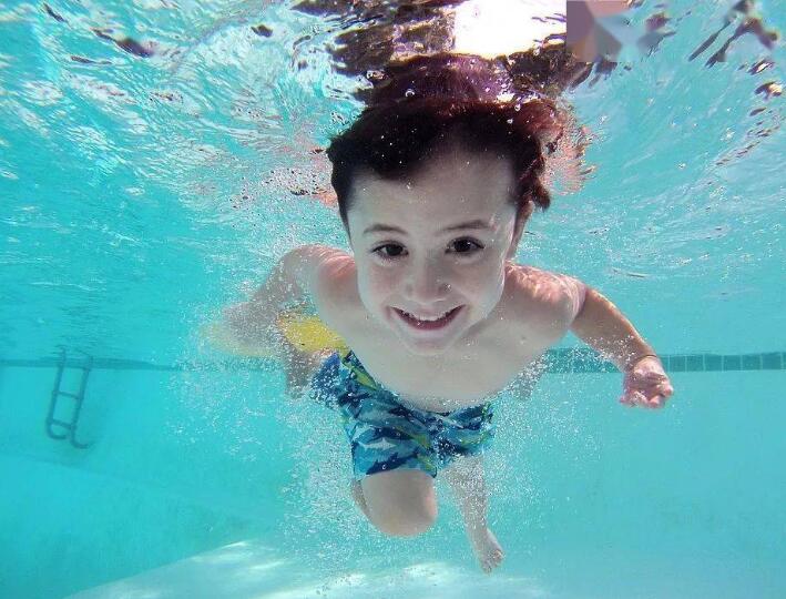 游泳安全科普：让孩子们享受欢乐的同时保持安全意识 
